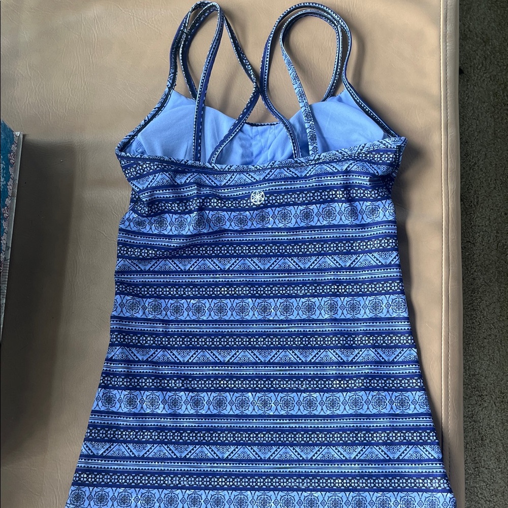 GAIAM Yoga strappy longline patterned athletic tank